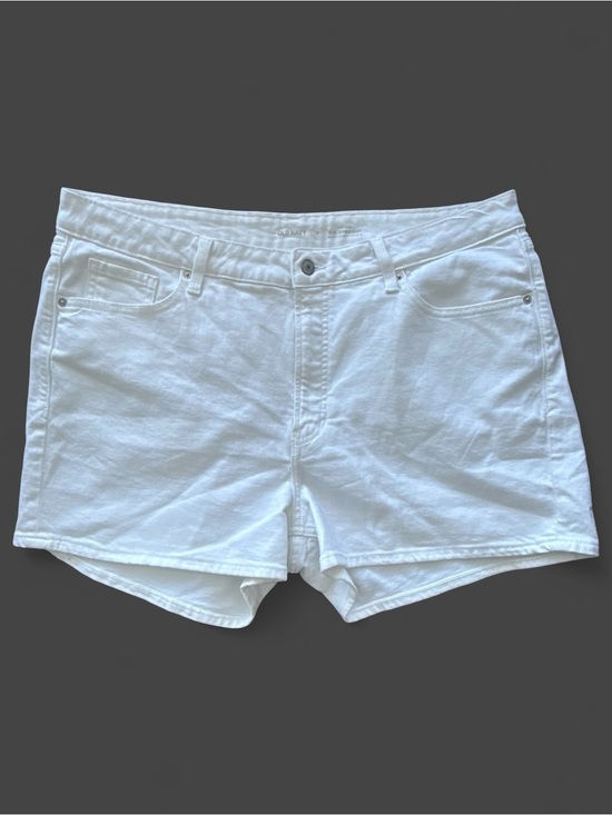 Old Navy Pants - Old Navy White Denim Shorts - Clean Casual Cut